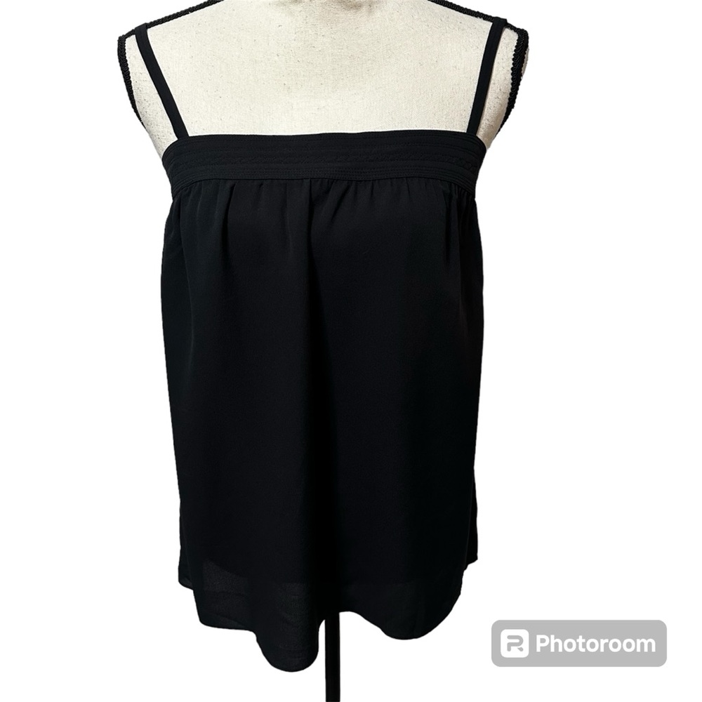 Vince spaghetti straps adjustable 100% silk lightweight flowy top black